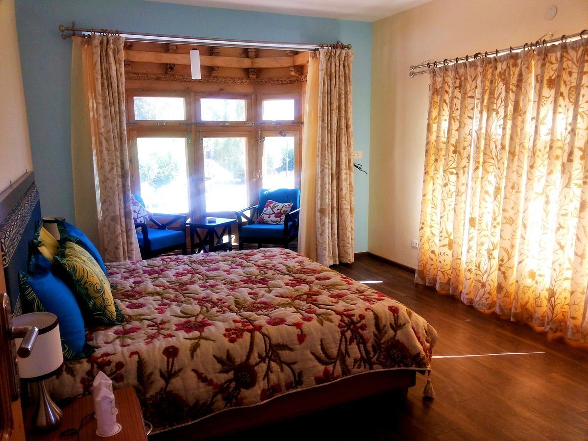 Hotel New Glacier View Лех Екстериор снимка