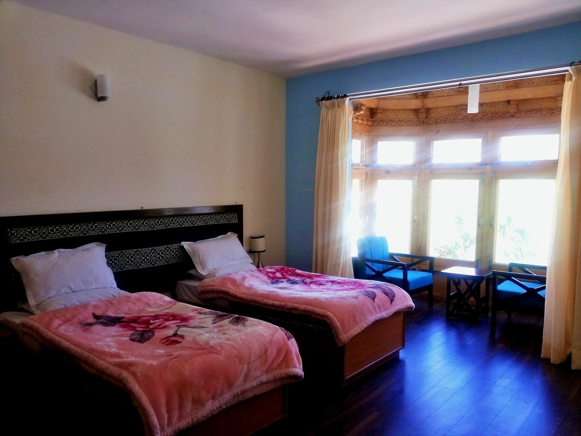 Hotel New Glacier View Лех Екстериор снимка