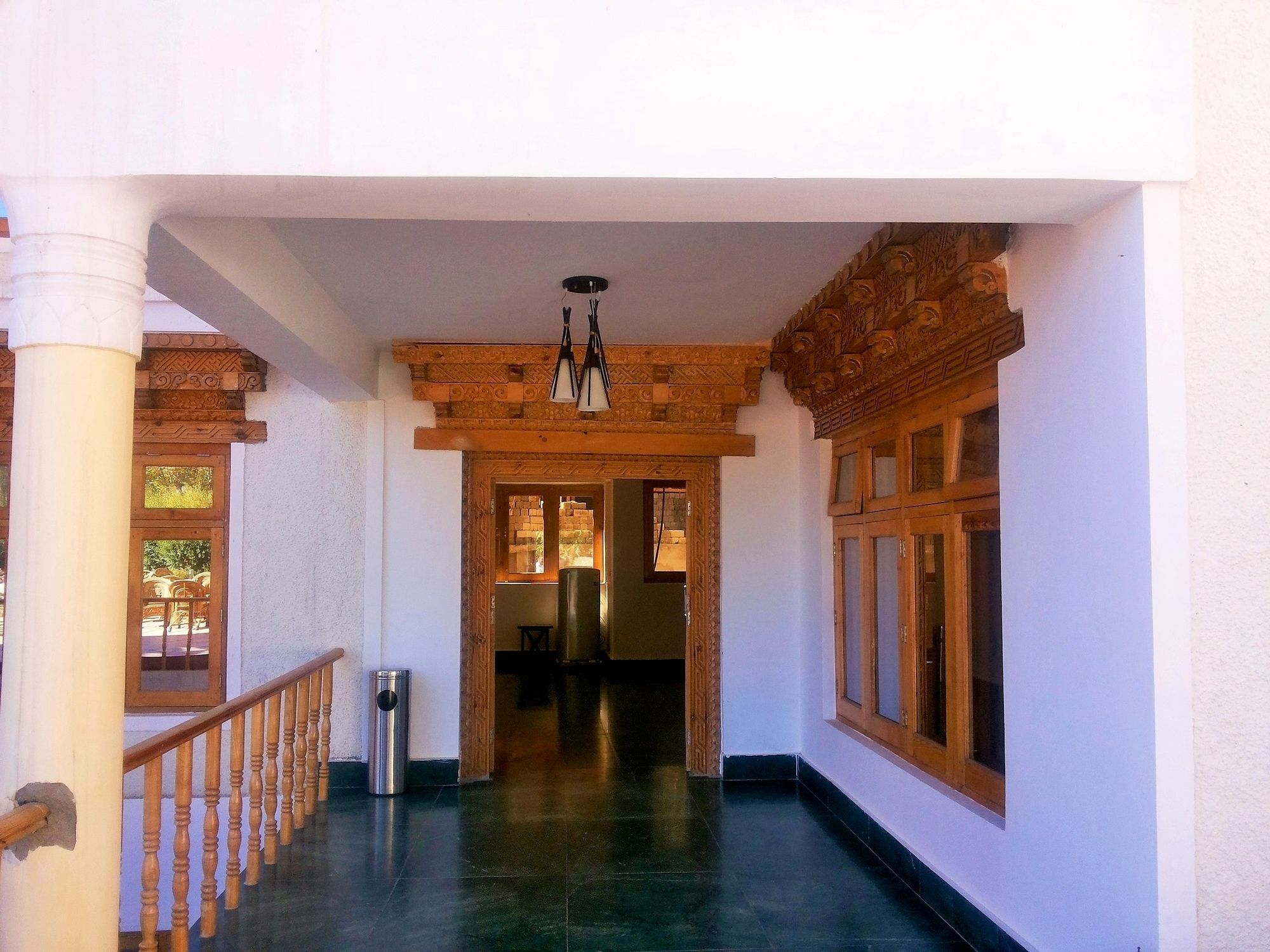 Hotel New Glacier View Лех Екстериор снимка